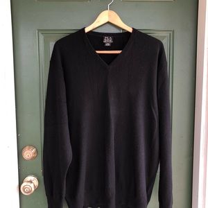 Jos. A. Bank Sweaters - Jos. A. Bank 100% Cashmere V-Neck Sweater Black Jos. A. Bank Sweaters - Jos. A. Bank 100% Cashmere V-Neck Sweater Black